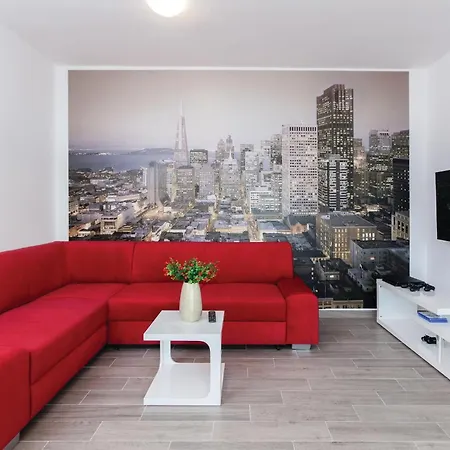 Nine-bedroom In Arbanija Сasa de vacaciones Trogir
